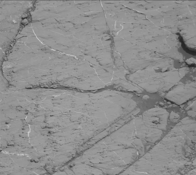 Sol 2797: Mast Camera (Mastcam)