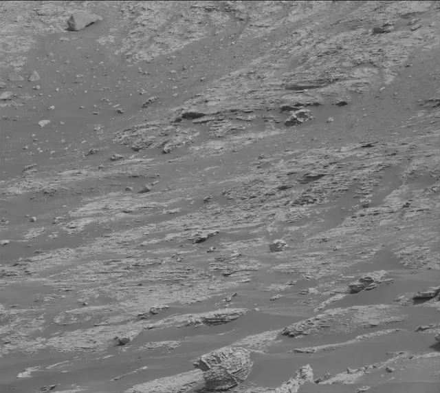Sol 2797: Mast Camera (Mastcam)