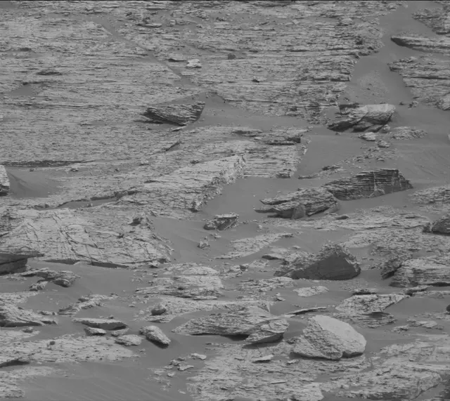 Sol 2797: Mast Camera (Mastcam)