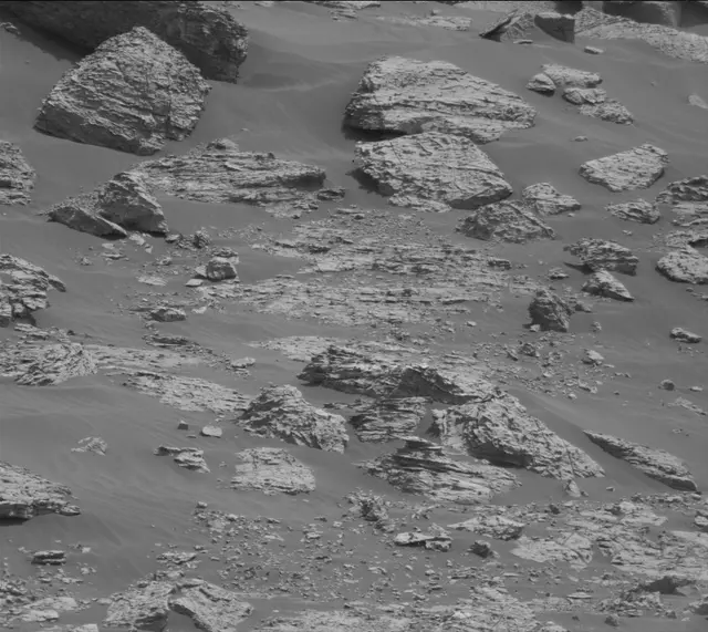 Sol 2797: Mast Camera (Mastcam)