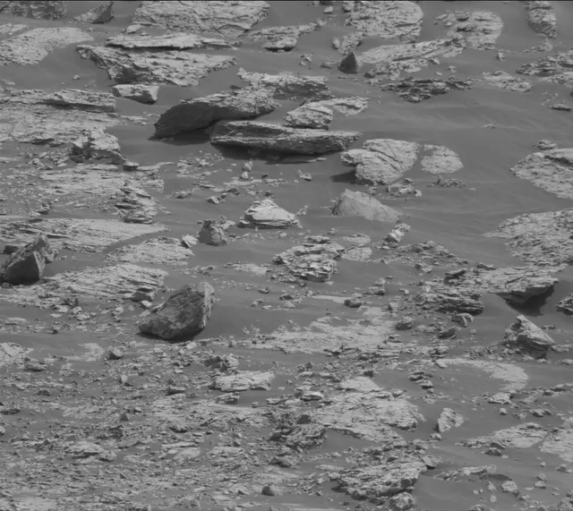 Sol 2797: Mast Camera (Mastcam)