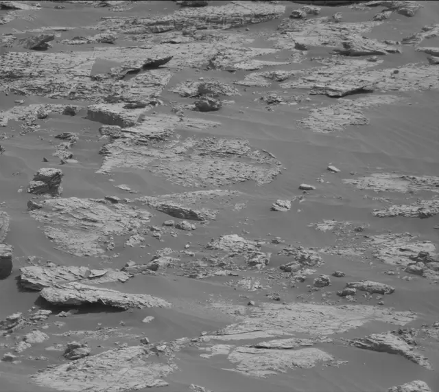 Sol 2797: Mast Camera (Mastcam)
