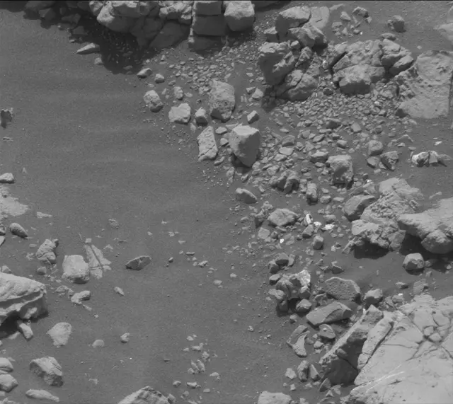 Sol 2797: Mast Camera (Mastcam)
