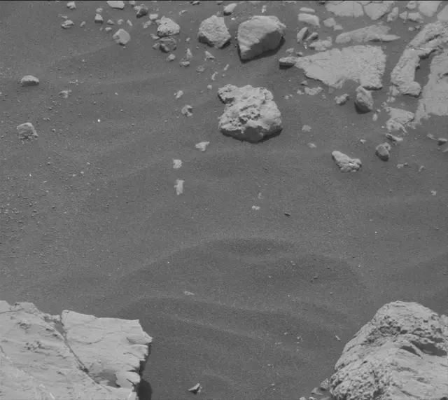 Sol 2797: Mast Camera (Mastcam)