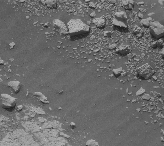 Sol 2797: Mast Camera (Mastcam)