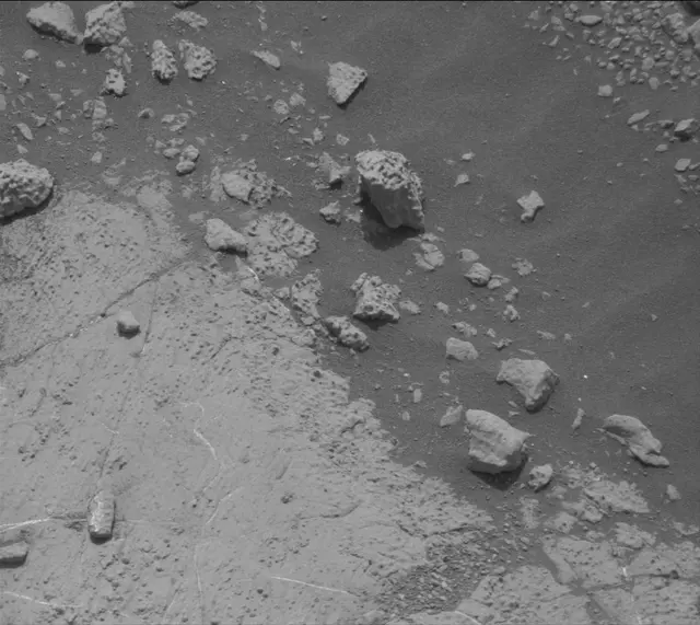 Sol 2797: Mast Camera (Mastcam)