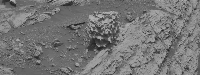 Sol 2799: Mast Camera (Mastcam)