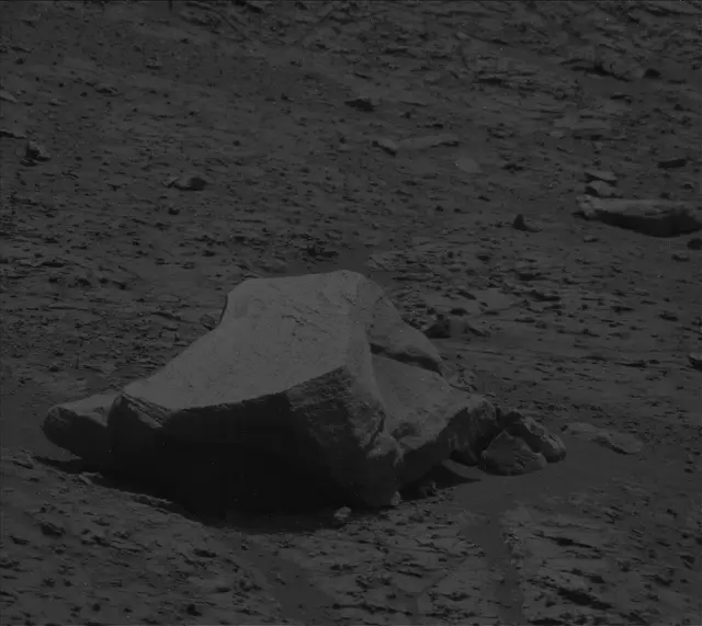 Sol 2799: Mast Camera (Mastcam)