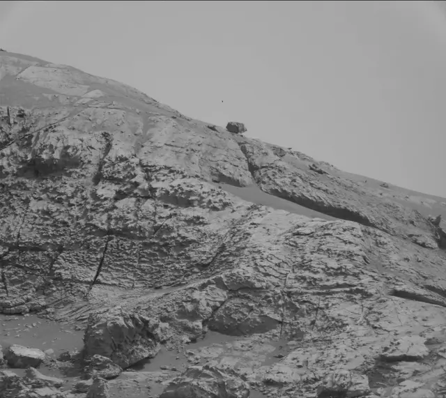Sol 2799: Mast Camera (Mastcam)
