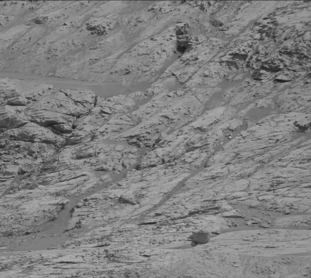 Sol 2799: Mast Camera (Mastcam)