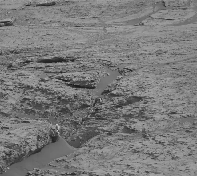Sol 2799: Mast Camera (Mastcam)