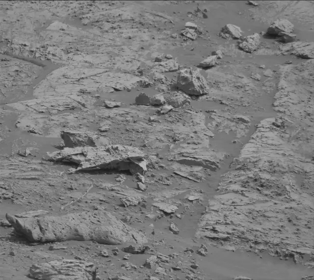 Sol 2799: Mast Camera (Mastcam)