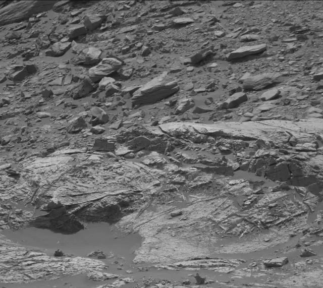 Sol 2799: Mast Camera (Mastcam)