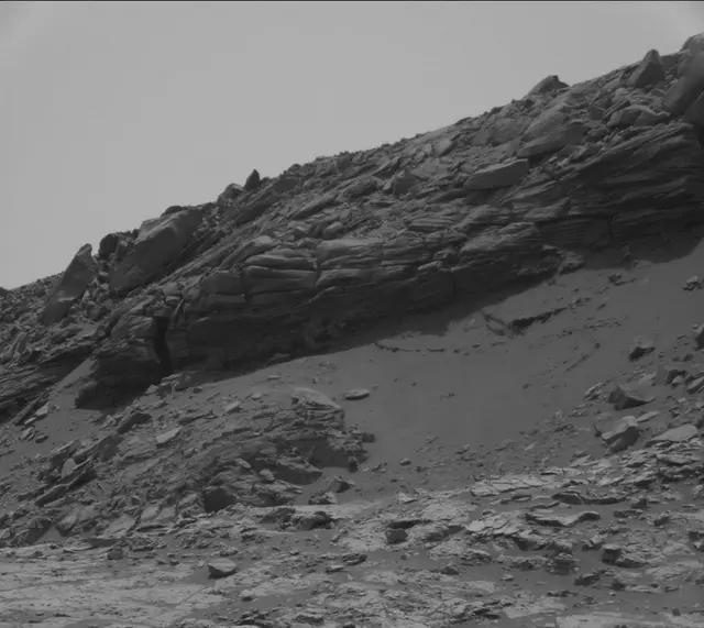 Sol 2799: Mast Camera (Mastcam)