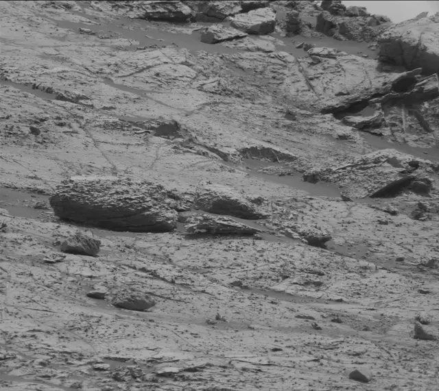 Sol 2799: Mast Camera (Mastcam)