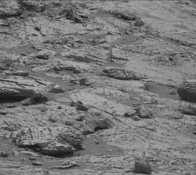 Sol 2799: Mast Camera (Mastcam)