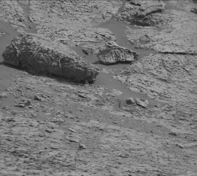 Sol 2799: Mast Camera (Mastcam)