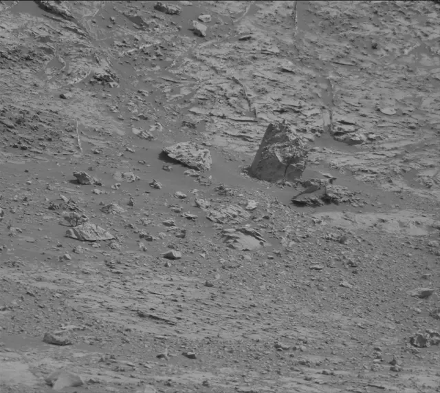 Sol 2799: Mast Camera (Mastcam)