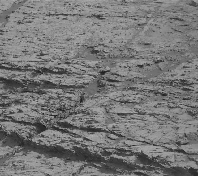 Sol 2799: Mast Camera (Mastcam)