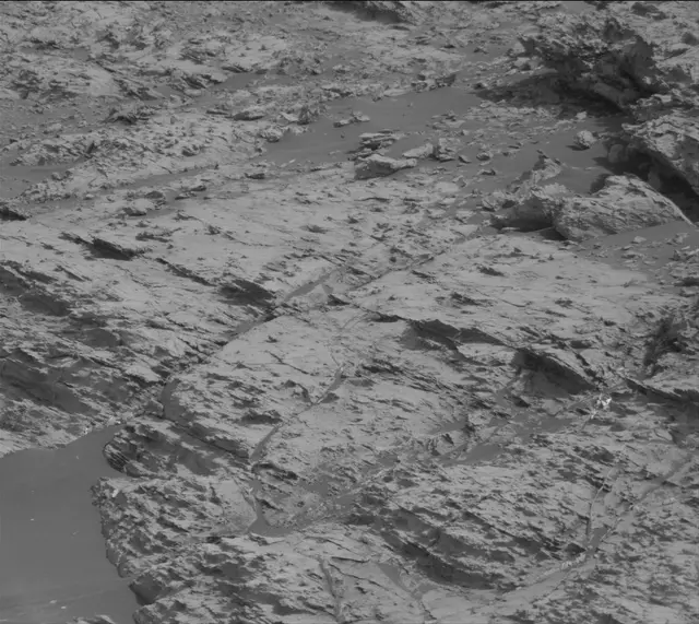 Sol 2799: Mast Camera (Mastcam)