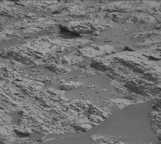 Sol 2799: Mast Camera (Mastcam)