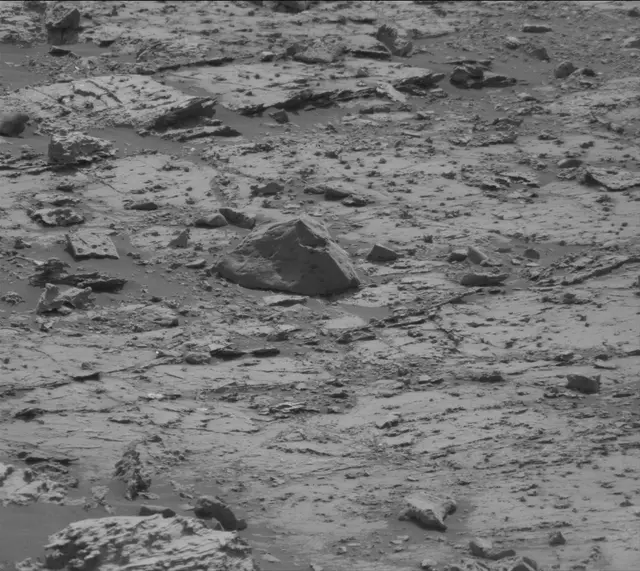 Sol 2799: Mast Camera (Mastcam)