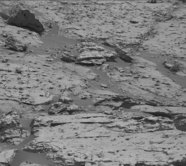 Sol 2799: Mast Camera (Mastcam)