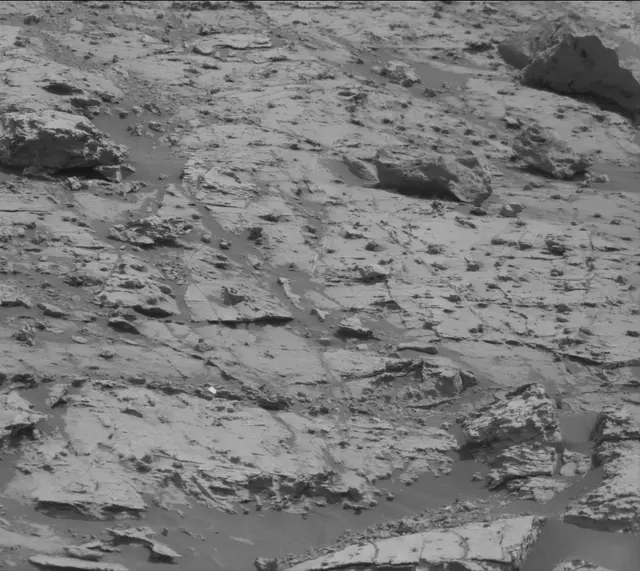 Sol 2799: Mast Camera (Mastcam)