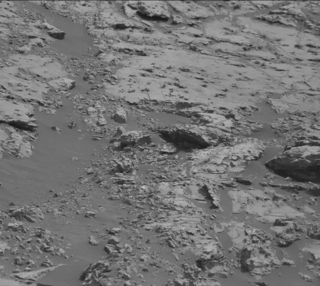 Sol 2799: Mast Camera (Mastcam)