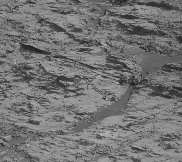 Sol 2799: Mast Camera (Mastcam)