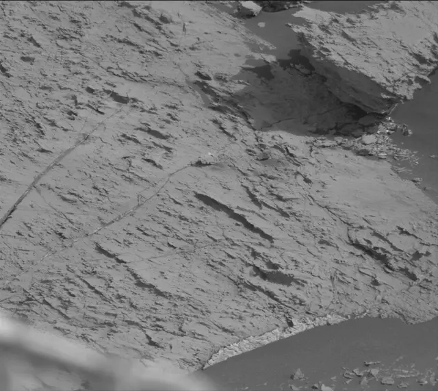 Sol 2799: Mast Camera (Mastcam)