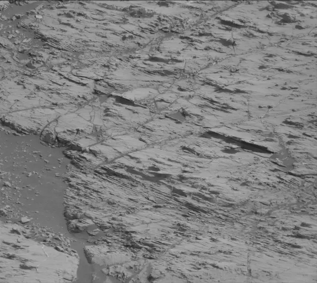 Sol 2799: Mast Camera (Mastcam)