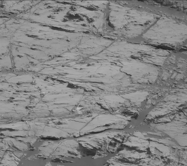 Sol 2799: Mast Camera (Mastcam)