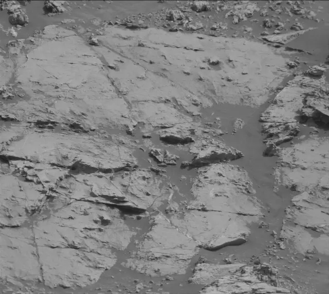 Sol 2799: Mast Camera (Mastcam)