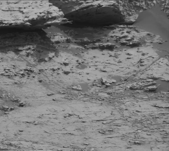 Sol 2799: Mast Camera (Mastcam)