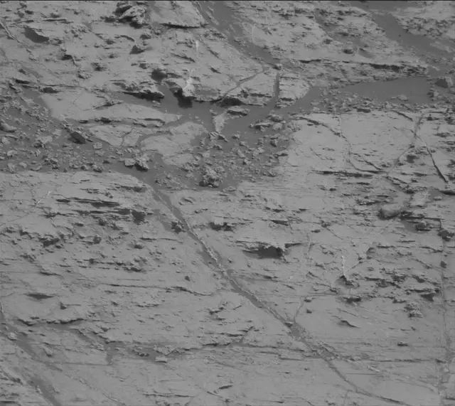 Sol 2799: Mast Camera (Mastcam)
