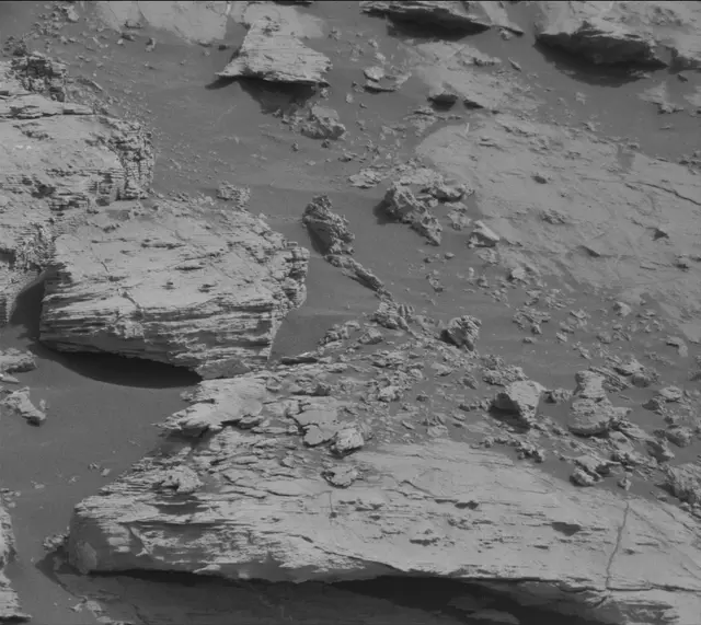 Sol 2799: Mast Camera (Mastcam)