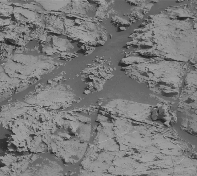 Sol 2799: Mast Camera (Mastcam)