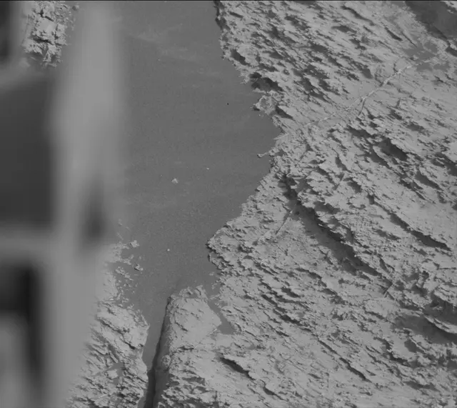 Sol 2799: Mast Camera (Mastcam)