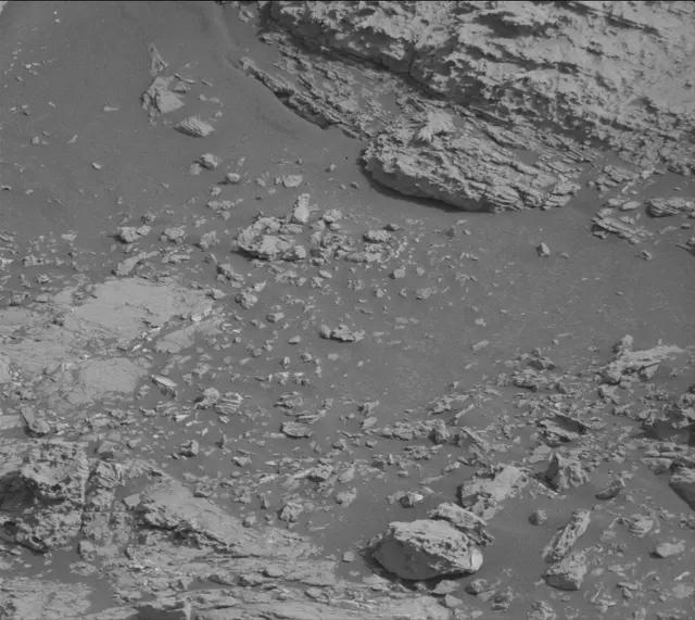 Sol 2799: Mast Camera (Mastcam)