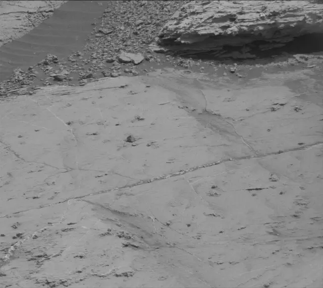 Sol 2799: Mast Camera (Mastcam)