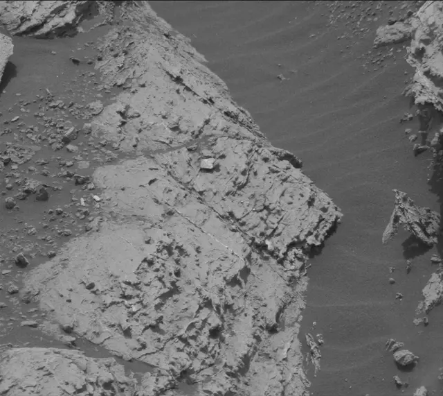 Sol 2799: Mast Camera (Mastcam)