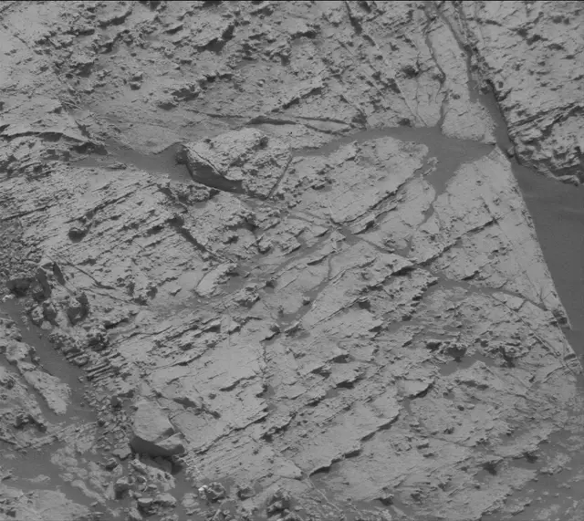 Sol 2799: Mast Camera (Mastcam)