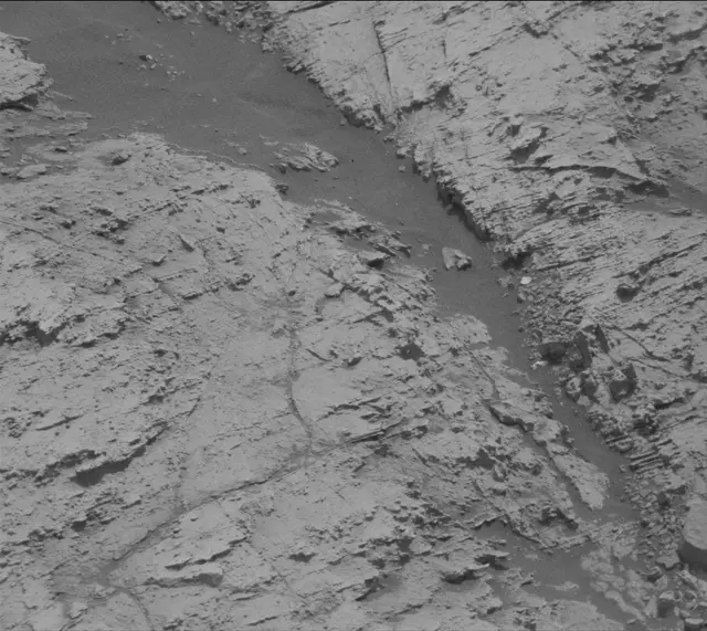Sol 2799: Mast Camera (Mastcam)