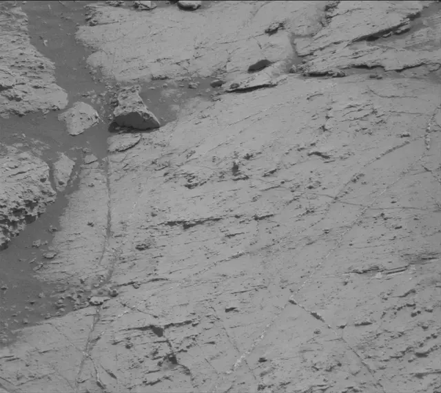 Sol 2799: Mast Camera (Mastcam)