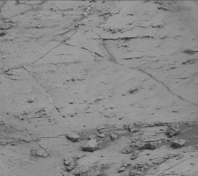 Sol 2799: Mast Camera (Mastcam)