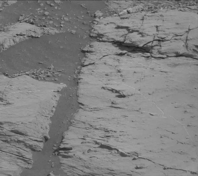 Sol 2799: Mast Camera (Mastcam)