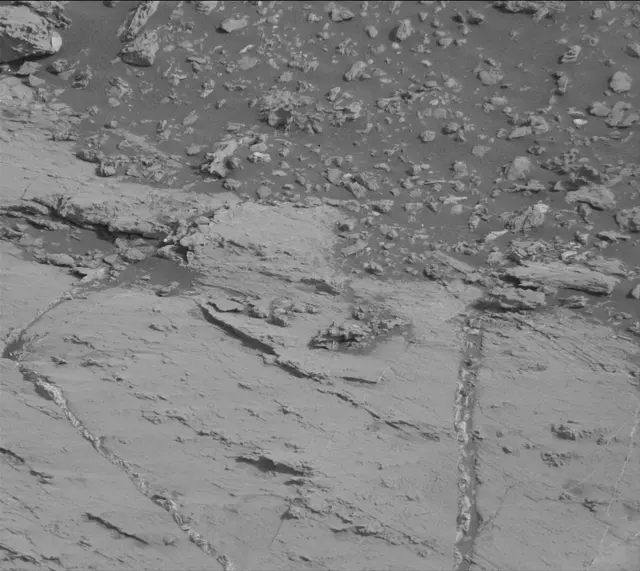 Sol 2799: Mast Camera (Mastcam)