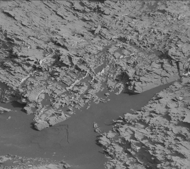 Sol 2799: Mast Camera (Mastcam)