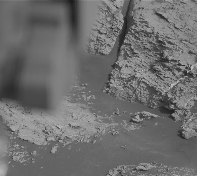 Sol 2799: Mast Camera (Mastcam)
